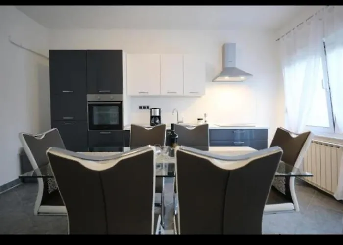 Apartament Zelic